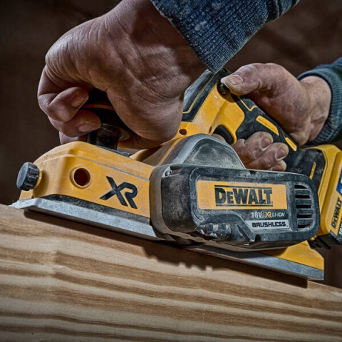 Strug akumulatorowy DeWalt 18V XR